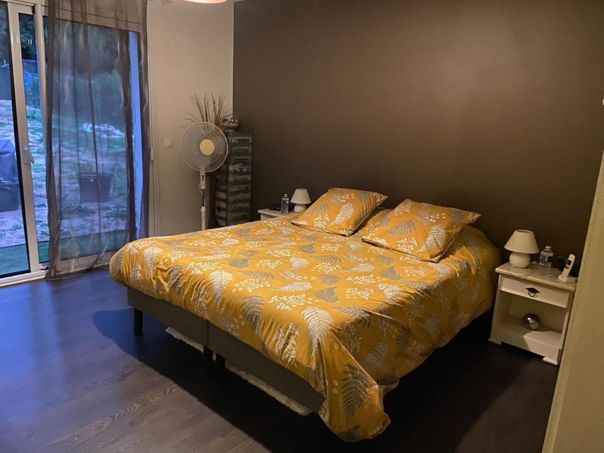 La Halte Chambre Chez L Habitant Bonnes  Экстерьер фото